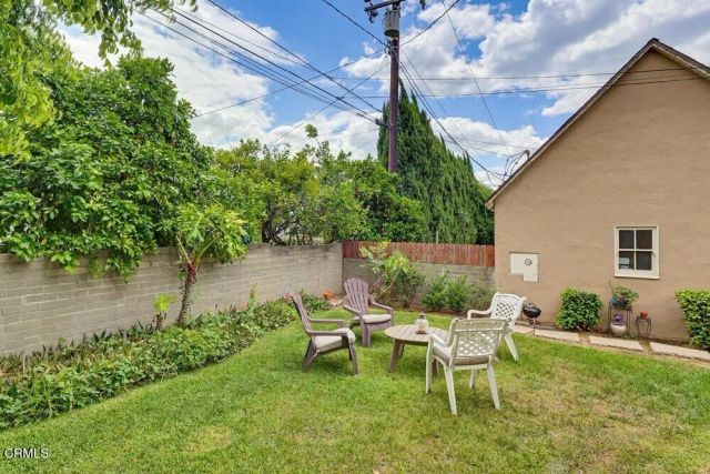 1608 N Grand Oaks Avenue, Pasadena, CA 91104