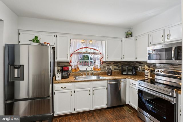 1254 PINECREST AVE, Hagerstown, MD 21740