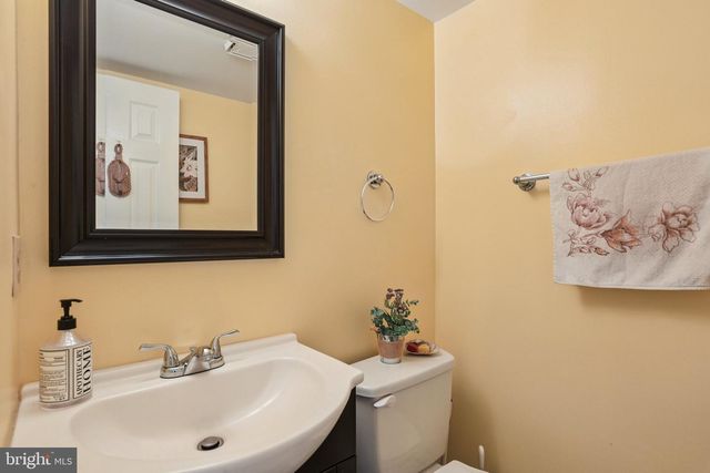 1254 PINECREST AVE, Hagerstown, MD 21740