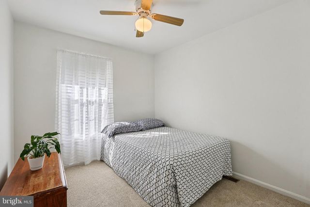 1254 PINECREST AVE, Hagerstown, MD 21740