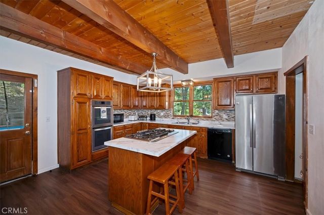 30228 Elfin Court, Running Springs, CA 92382
