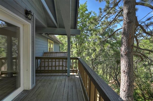 30228 Elfin Court, Running Springs, CA 92382
