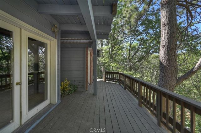 30228 Elfin Court, Running Springs, CA 92382