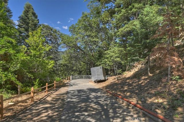 30228 Elfin Court, Running Springs, CA 92382
