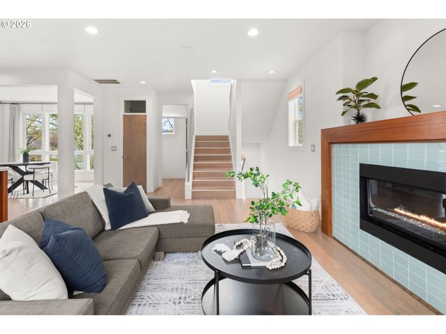 2626 Se 16TH Ave, Portland, OR 97202