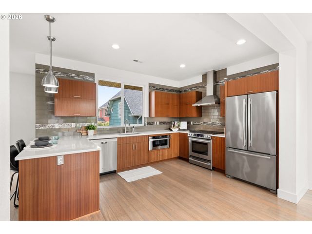 2626 Se 16TH Ave, Portland, OR 97202