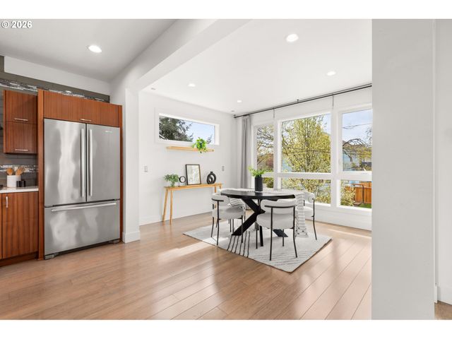 2626 Se 16TH Ave, Portland, OR 97202