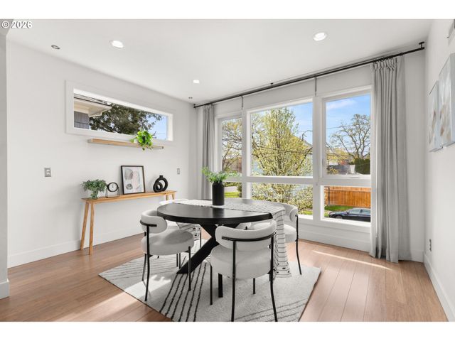 2626 Se 16TH Ave, Portland, OR 97202