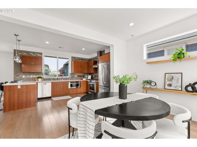 2626 Se 16TH Ave, Portland, OR 97202