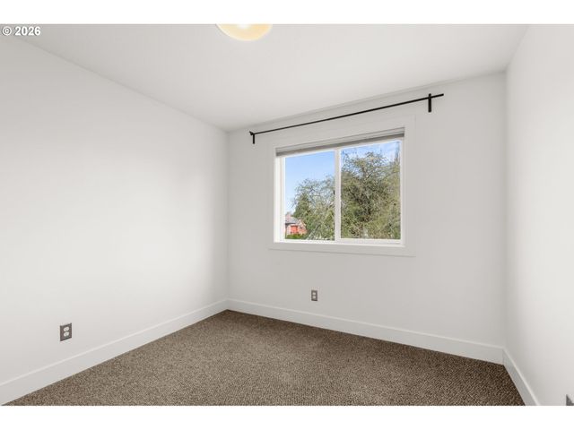 2626 Se 16TH Ave, Portland, OR 97202