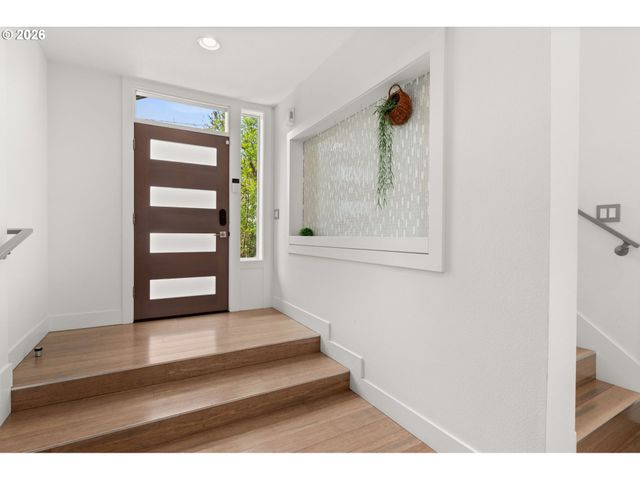 2626 Se 16TH Ave, Portland, OR 97202