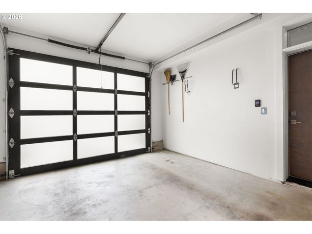 2626 Se 16TH Ave, Portland, OR 97202