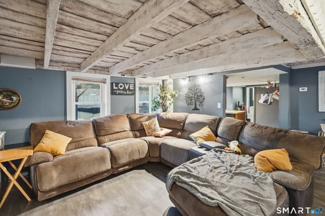 3 woodstock Avenue West, Putnam, CT 06260