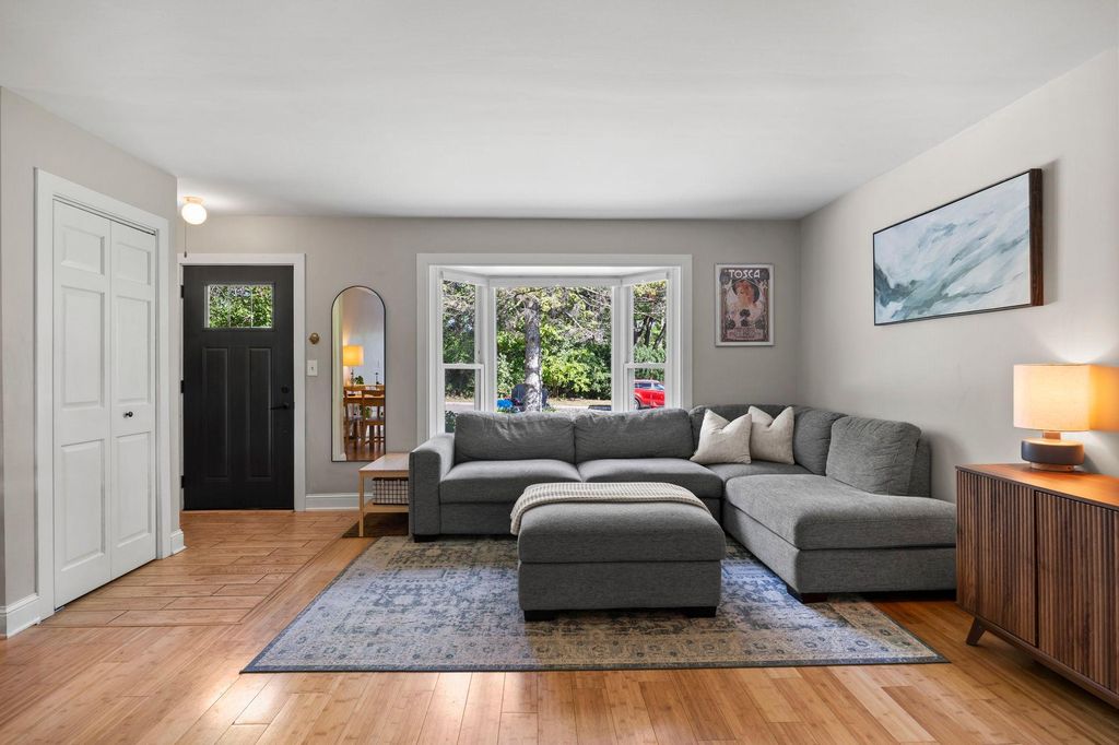 3904 Brunswick Avenue S, Saint Louis Park, MN 55416 — photo 2