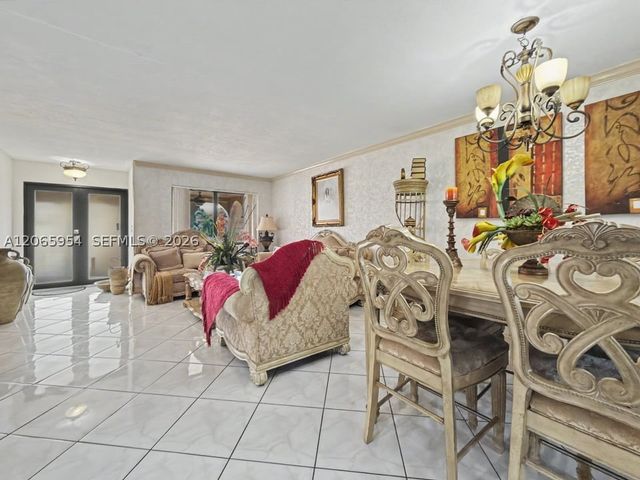 7961 W 6th Ave, Hialeah, FL 33014