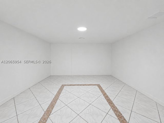 7961 W 6th Ave, Hialeah, FL 33014