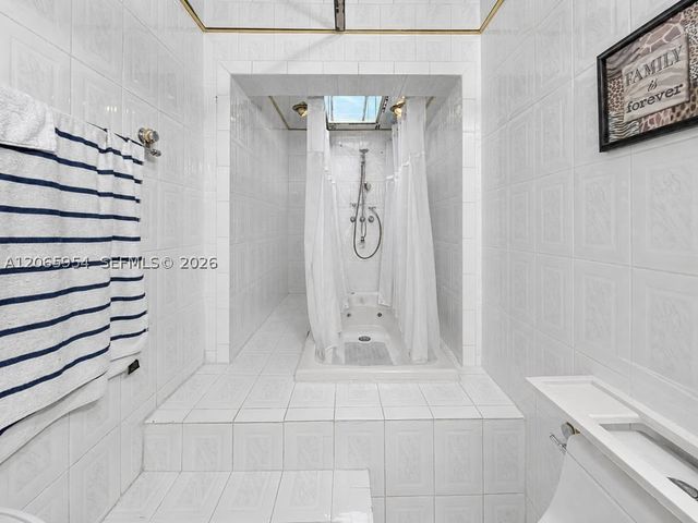 7961 W 6th Ave, Hialeah, FL 33014