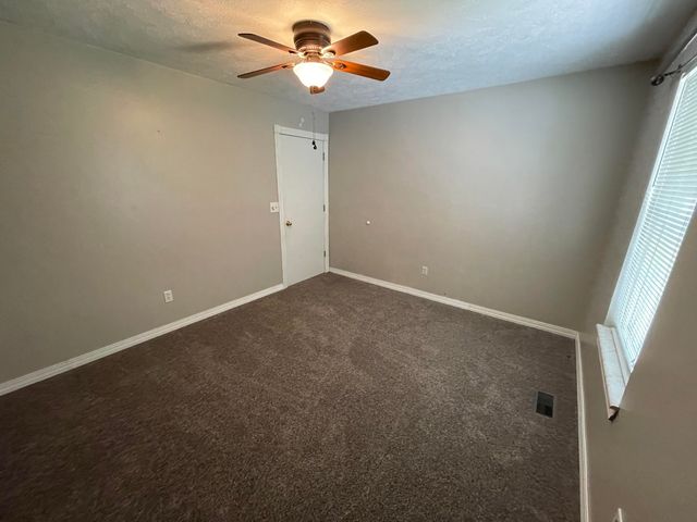 1056 Talking Rocks Road, Branson West, MO 65737