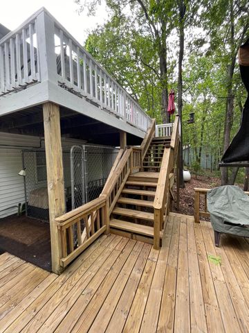 1056 Talking Rocks Road, Branson West, MO 65737