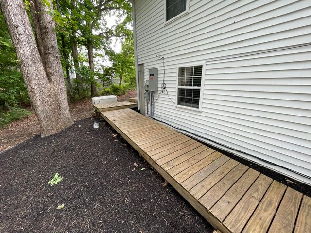 1056 Talking Rocks Road, Branson West, MO 65737