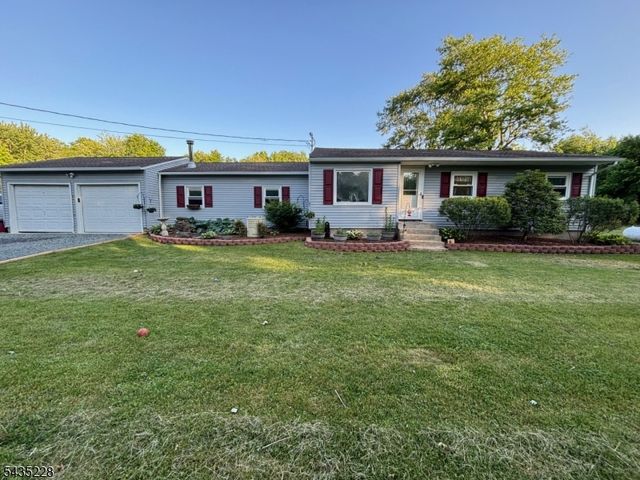 452 Barbertown Point Breeze, Kingwood Twp., NJ 08822