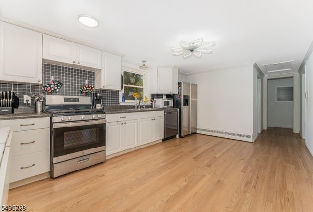 452 Barbertown Point Breeze, Kingwood Twp., NJ 08822