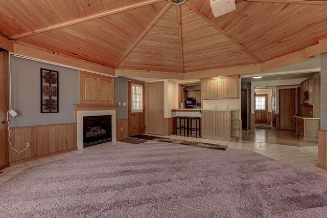 2207 S GLADYS AVENUE, Appleton, WI 54915