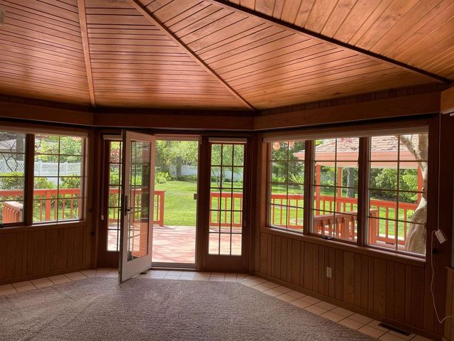 2207 S GLADYS AVENUE, Appleton, WI 54915