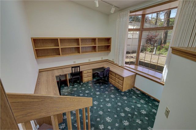 2207 S GLADYS AVENUE, Appleton, WI 54915
