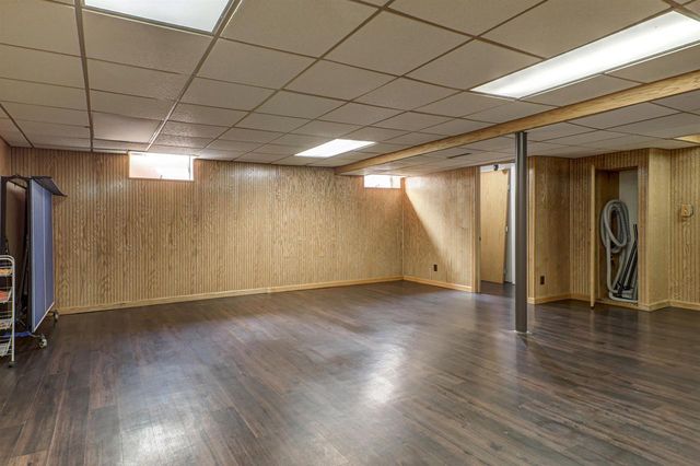 2207 S GLADYS AVENUE, Appleton, WI 54915