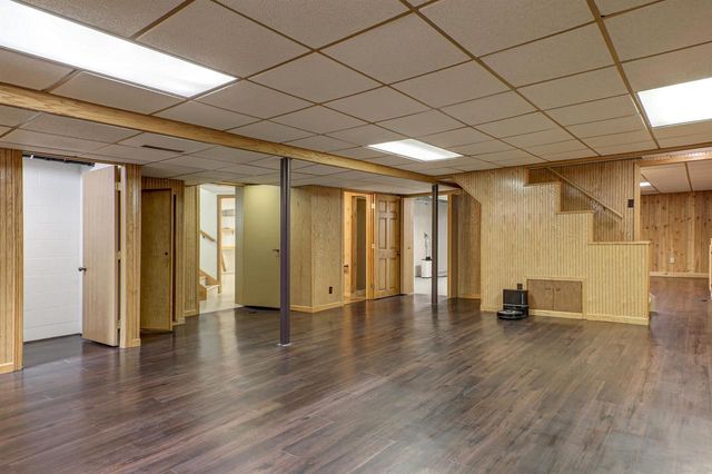 2207 S GLADYS AVENUE, Appleton, WI 54915