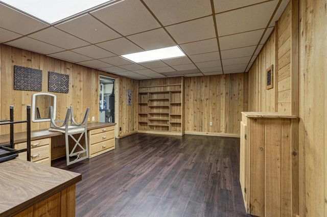 2207 S GLADYS AVENUE, Appleton, WI 54915