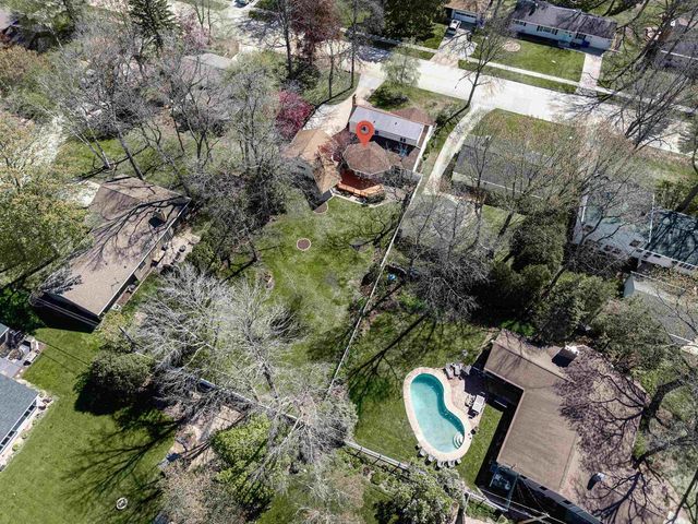 2207 S GLADYS AVENUE, Appleton, WI 54915