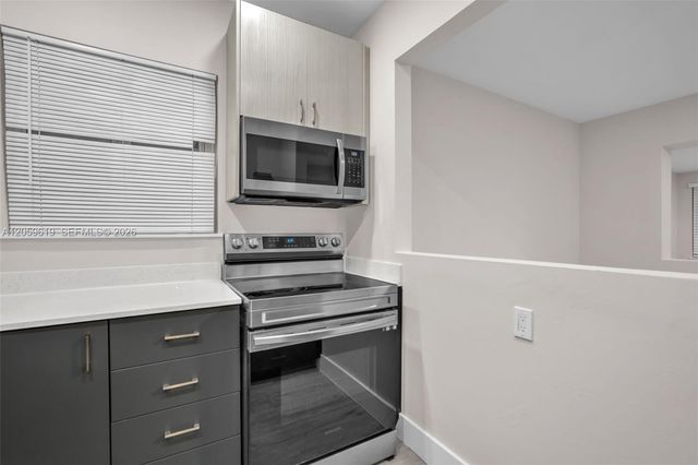 3030 NW 16th Street 1, Miami, FL 33125