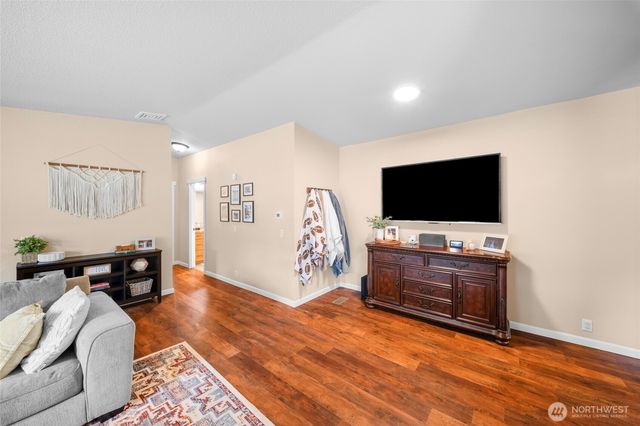 18911 Joselyn Street SW, Rochester, WA 98579