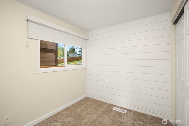 16204 Main Street, Bellevue, WA 98008