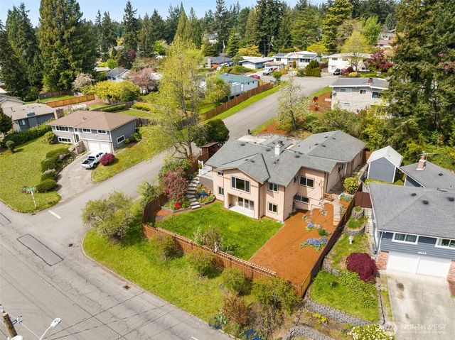 16204 Main Street, Bellevue, WA 98008