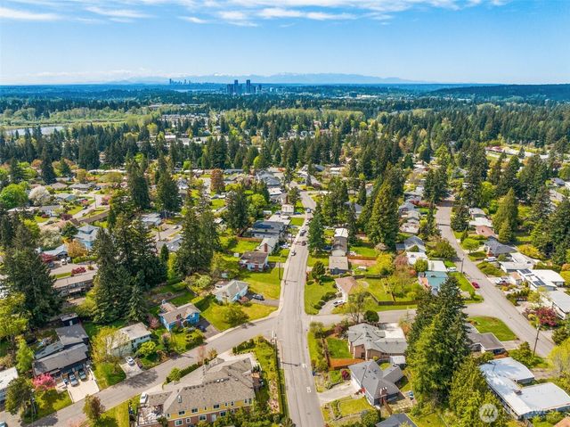 16204 Main Street, Bellevue, WA 98008
