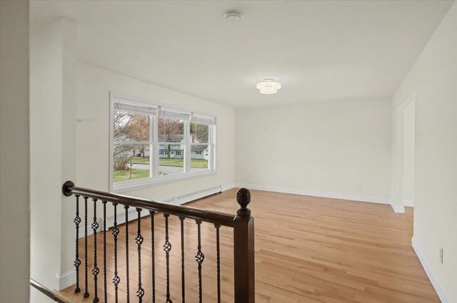 9 Hopkins Street, South Burlington, VT 05403