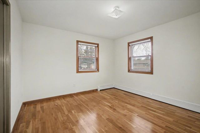9 Hopkins Street, South Burlington, VT 05403