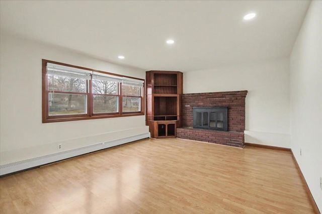 9 Hopkins Street, South Burlington, VT 05403
