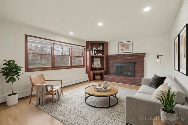 9 Hopkins Street, South Burlington, VT 05403