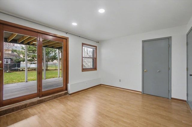 9 Hopkins Street, South Burlington, VT 05403