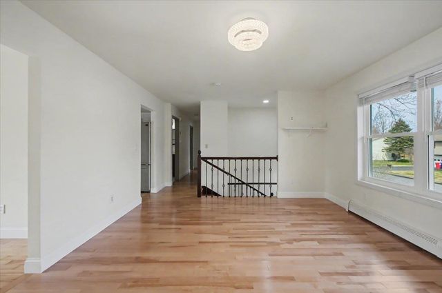 9 Hopkins Street, South Burlington, VT 05403