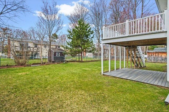 9 Hopkins Street, South Burlington, VT 05403