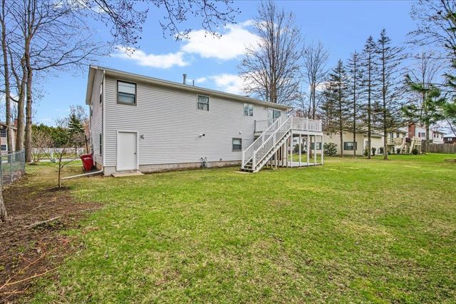 9 Hopkins Street, South Burlington, VT 05403