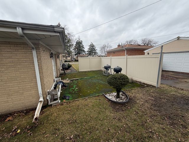 15265 Drexel Avenue, South Holland, IL 60473