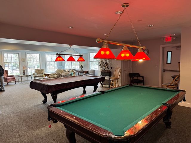 15 Bluebird Dr, Tiverton, RI 02878