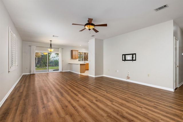 105 Lubbock DR, Georgetown, TX 78633