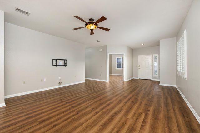 105 Lubbock DR, Georgetown, TX 78633